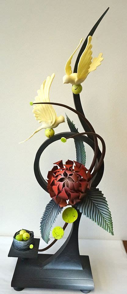 Best 25+ Chocolate showpiece ideas on Pinterest | Chocolate sculptures ...