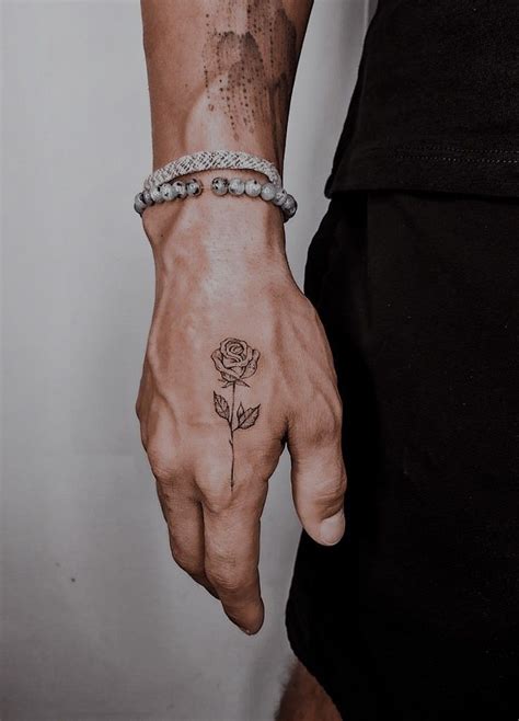 Pin Di Rachael Ramirez Su Hand Tattoos Nel Idee Per Tatuaggi