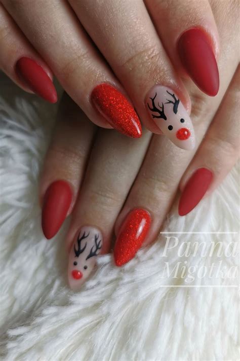 Pin By Panna Migotka On Moje Prace Xmas Nails Christmas Gel Nails