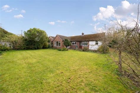 Vicarage Road Steventon Abingdon Ox13 3 Bedroom Detached Bungalow