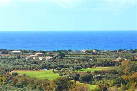 Top 6 Golf Resort Destinations That Are Perfect for Family Reunions ...