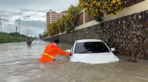 Heavy Rain Causes Flash Floods In Pattaya The Pattaya News