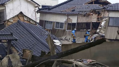 Ascienden A M S De Los Muertos Por El Terremoto De Magnitud En