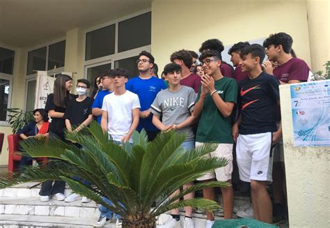 Lamezia Festa Finale Del Pon Al Liceo Scientifico Galilei E Consegna