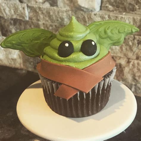 12 Baby Yoda Cupcakes That Are (Almost) Too Cute to Eat - Let's Eat Cake