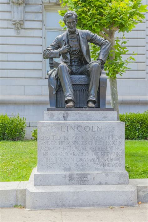 Lincoln Monument And City Hall San Francisco Editorial Stock Image