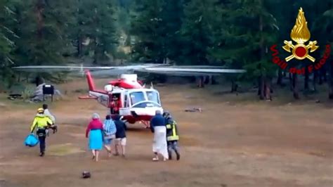 Frana In Val Di Susa Turisti Bloccati Salvati Dai Vigili Del Fuoco