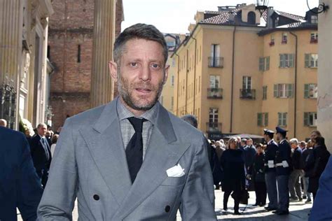 Lapo Elkann In Compagnia Della Moglie Ecco La Rarissima Foto Che Li