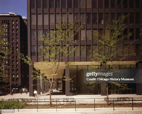 Dirksen Federal Building Chicago Photos and Premium High Res Pictures - Getty Images