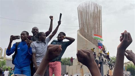 Niger Sommet Ouest Africain Sanctions Attendues Contre Les