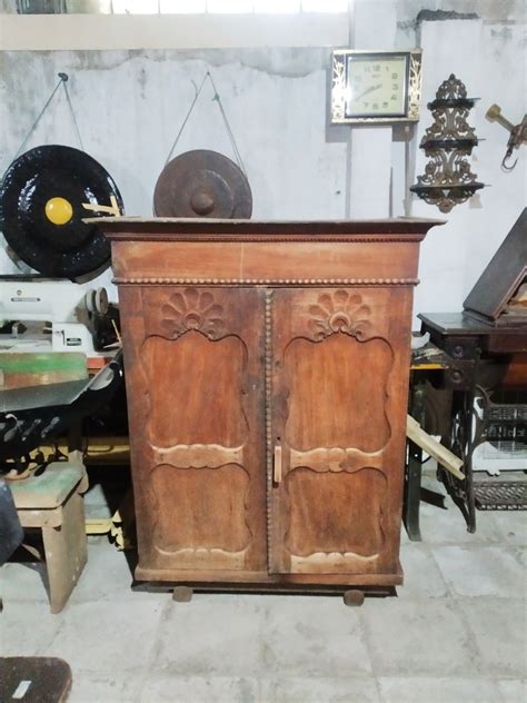 Lemari Dapur Lawas Lemari Kayu Jati Original Antik Furnitur Di Carousell