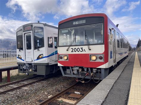 ひみつ基地ゴン🍛 In 南阿蘇鉄道中松駅 On Twitter 夏休み初日。 地元の中学生たちが 「スラムダンク観てくる！ 」と列車に乗っ