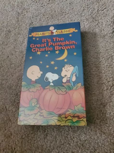 Peanuts Snoopy It S The Great Pumpkin Charlie Brown Vhs Clamshell Hot