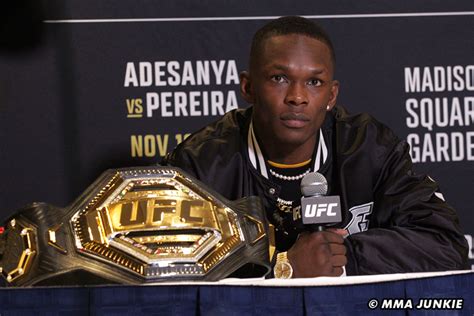 israel-adesanya-ufc-281-media-day-1 | MMA Junkie