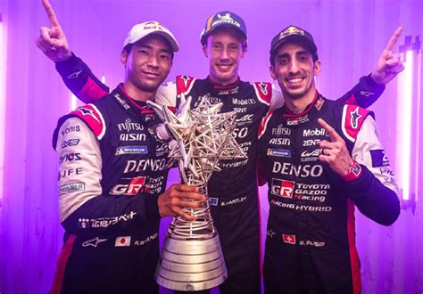 WEC 8 Horas De Barhein Carrera Toyota Consigue Un 1 2 Y Buemi