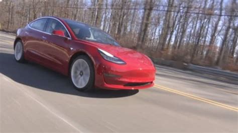 Tesla Model 3 Earns Perfect 5 Star Nhtsa Safety Rating