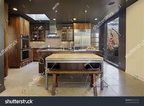 Modern Kitchen Suburban Home Large Picture Stock Photo 83241532 ...