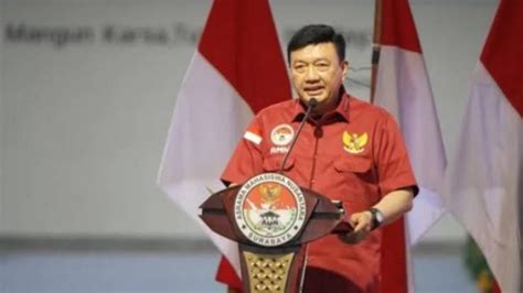 Hasto Budi Gunawan Bukan Kader PDIP Republika Online