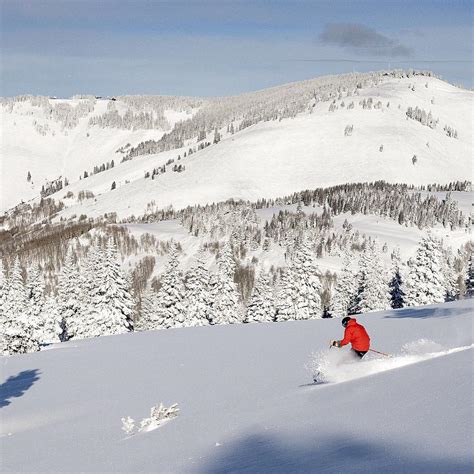 Vail Ski Resort | Flagship Ski Resort of Colorado