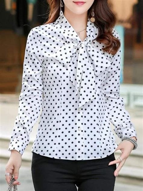 Pin By Berna Mena Araya On Blusas Women Shirts Blouse Blouse Designs