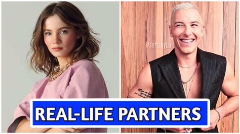 Freya Allan The Witcher Vs Taz Skyler One Piece Real Life Partners