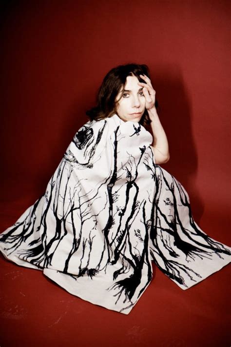 Pj Harvey Announces 2024 North American Tour Dates — Heres How To Get Presale Code Tickets