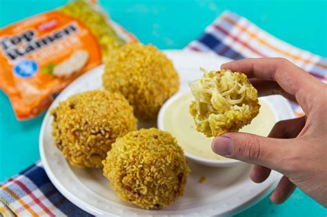 Cacio E Pepe Top Ramen Balls Are Shockingly Simple To Make Foodbeast