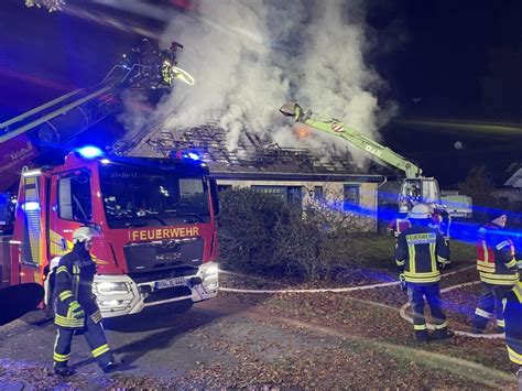 Einfamilienhaus Brennt In Voller Ausdehnung Einsatzbericht Fintel