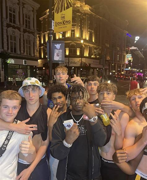 Ken and fans : r/kencarson