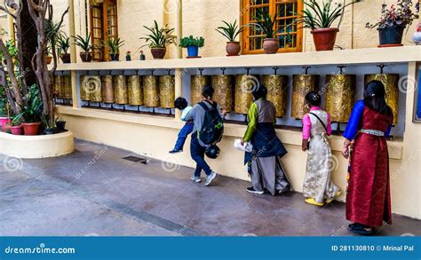 Dharamshala - the Dalai Lama Temple Complex, Thekchen Choeling ...