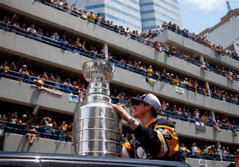 WATCH: Stanley Cup Parade Highlights