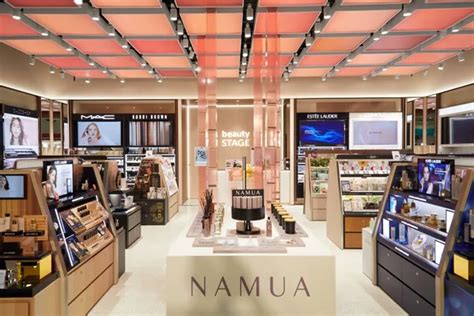 新光三越「台版sephora」進駐環球購物中心，美妝複合店成軍1年為何擄獲3萬z世代鐵粉？數位時代 Businessnext