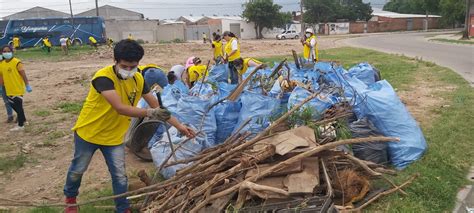 Multitudinaria Minga De Limpieza En El Distrito Municipal Y El Jard N