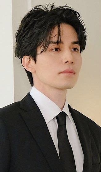 Pin On Actores Coreanos 1 Lee Dong Wook Lee Dong Wook Wallpaper Actors