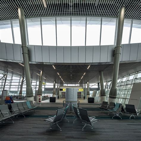 Nueva Terminal Internacional Del Aeropuerto Internacional Arturo Merino