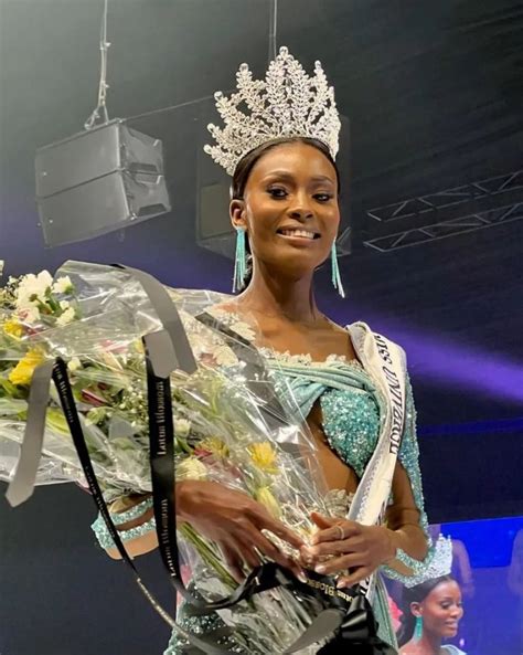 Sakhile Dube Crowned Miss Universe Zimbabwe Zbc News