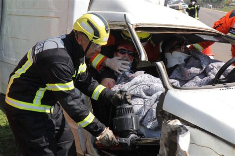 Simulado De Acidente V Timas Mobiliza Equipes De Resgate Na Sp