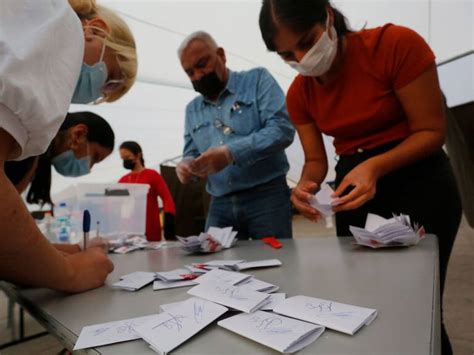 Chile Se Encamina Por Casi El 63 De Los Votos A Rechazar Nueva