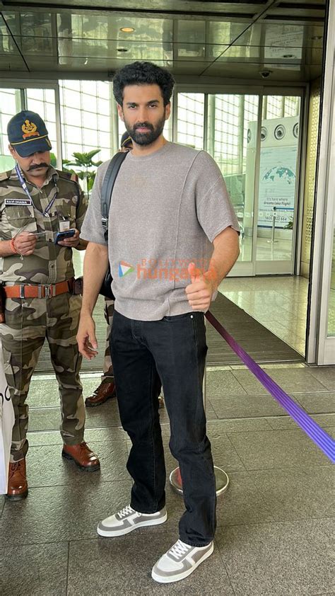 Photos Anil Kapoor And Aditya Roy Kapur Snapped At The Airport