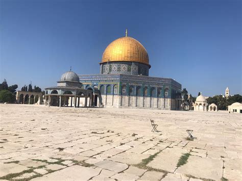 قبة الصخرة المشرفة ادارة اوقاف القدس وشؤون المسجد الأقصى المبارك