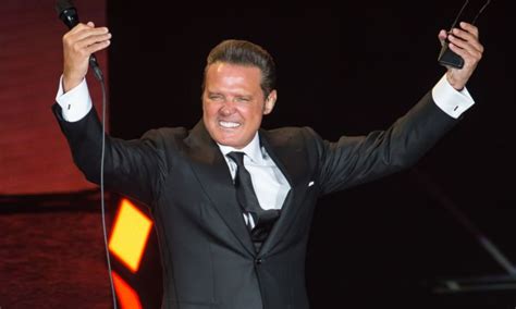 Luis Miguel Habr A Pagado Deuda Por Manutenci N De Sus Hijos Con