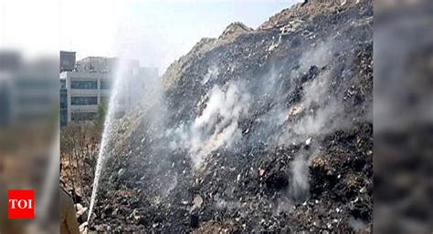 Fires In Garbage Dump Next To Kundalahalli Lake Stoke Concern