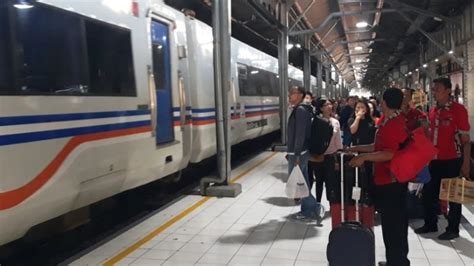 Jadwal Kereta Api Dari Semarang Ke Jakarta Waktu Tempuh Paling Cepat