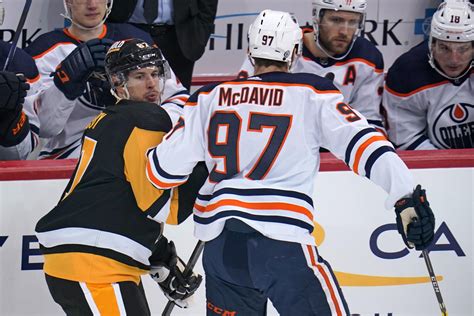 Mcdavid Outshines Crosby As Oilers Surge Past Penguins 5 1 Ap News