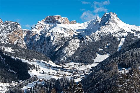 Winterurlaub Im Skigebiet Dolomiti Superski Skifahren Im Grödnertal