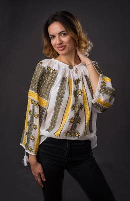 Romanian Embroidered Peasant Blouses Romanian Blouse Ie