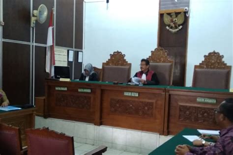 judge expounds  rejection  nahrawis request  judicial review