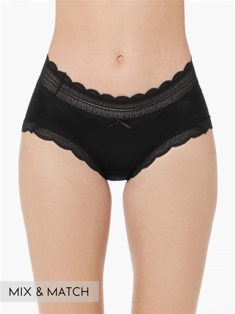 BF Lace Trimmed Hi Cut Brief Black SATAMI Lingerie 低腰蕾絲高叉內褲 黑 SATAMI 網上商店
