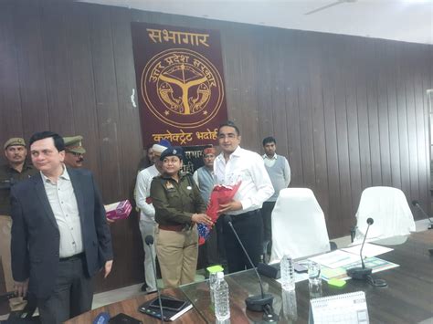 New District Magistrate Vishal Singh Took Charge नवागत जिलाधिकारी