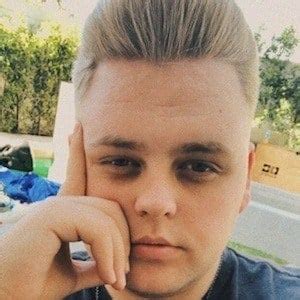 nick crompton age bio family famous birthdays